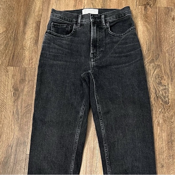 Everlane The Cheeky Jean Washed Black - Picture 7 of 12